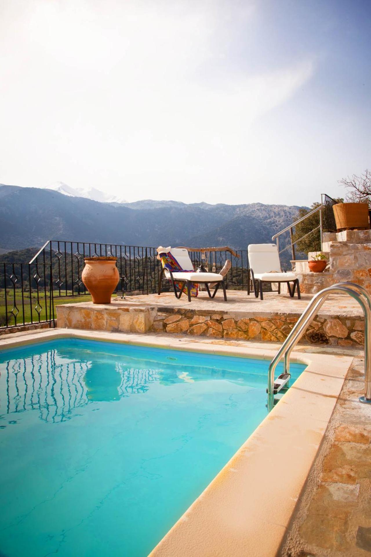 Stone Built Villa Galatia, Poolside & Perfect View Karés Exteriér fotografie