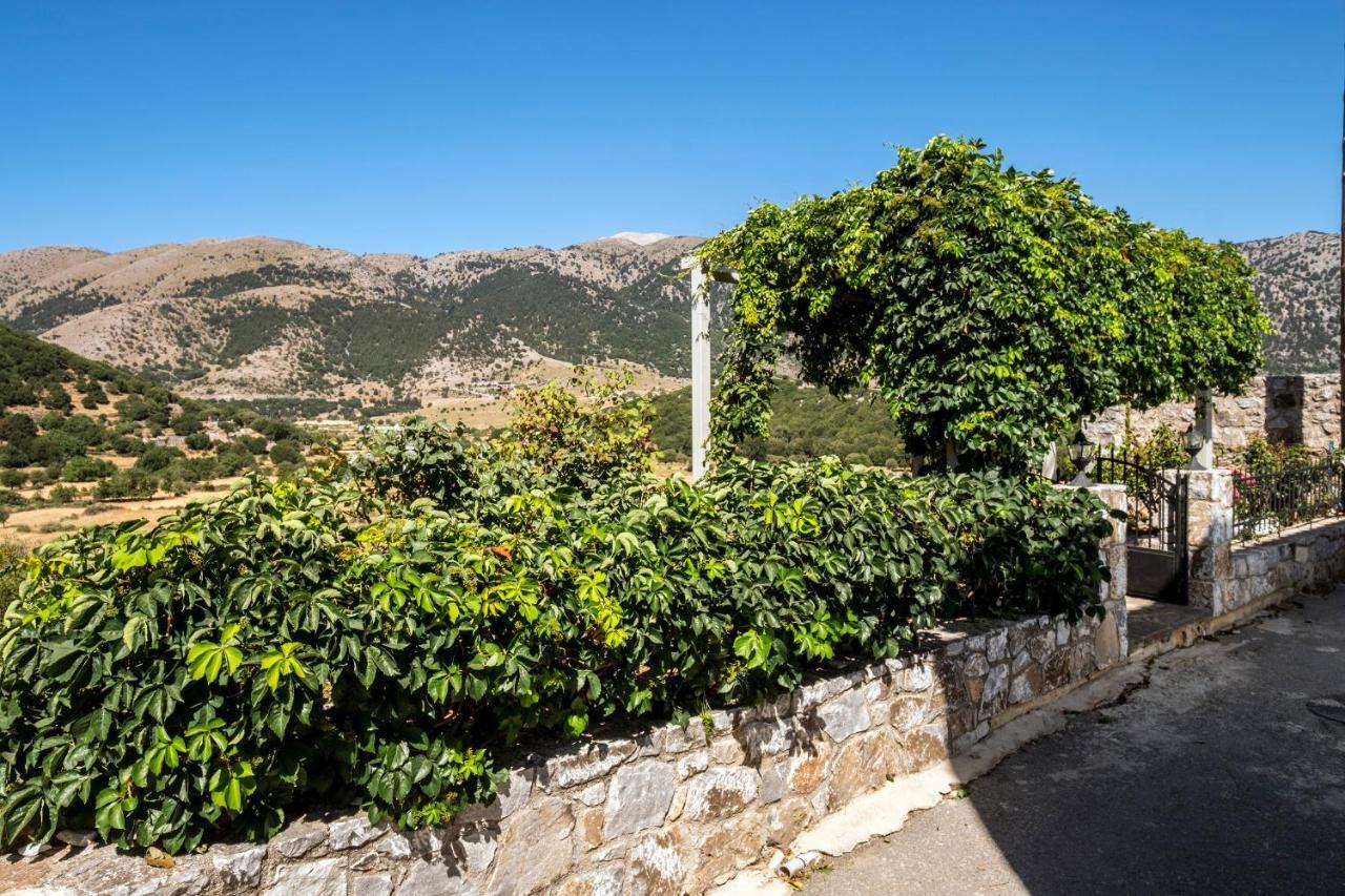 Stone Built Villa Galatia, Poolside & Perfect View Karés Exteriér fotografie
